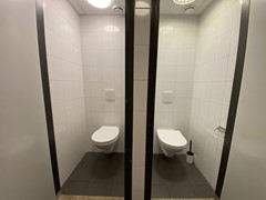 831037f0-92b8-4f59-a40b-ab7c070aa7db.jpg