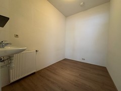 eca675cc-e15a-4033-bf90-a9a0379d5825.jpg