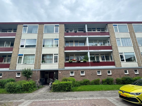 Plutolaan 72, Groningen