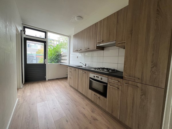 Tussenwoning te huur: Edelsteenlaan 65, Groningen