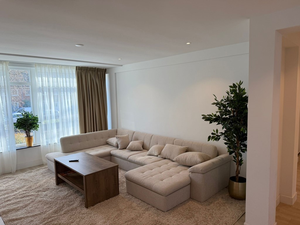 Prins Bernhardlaan, Voorschoten foto 5