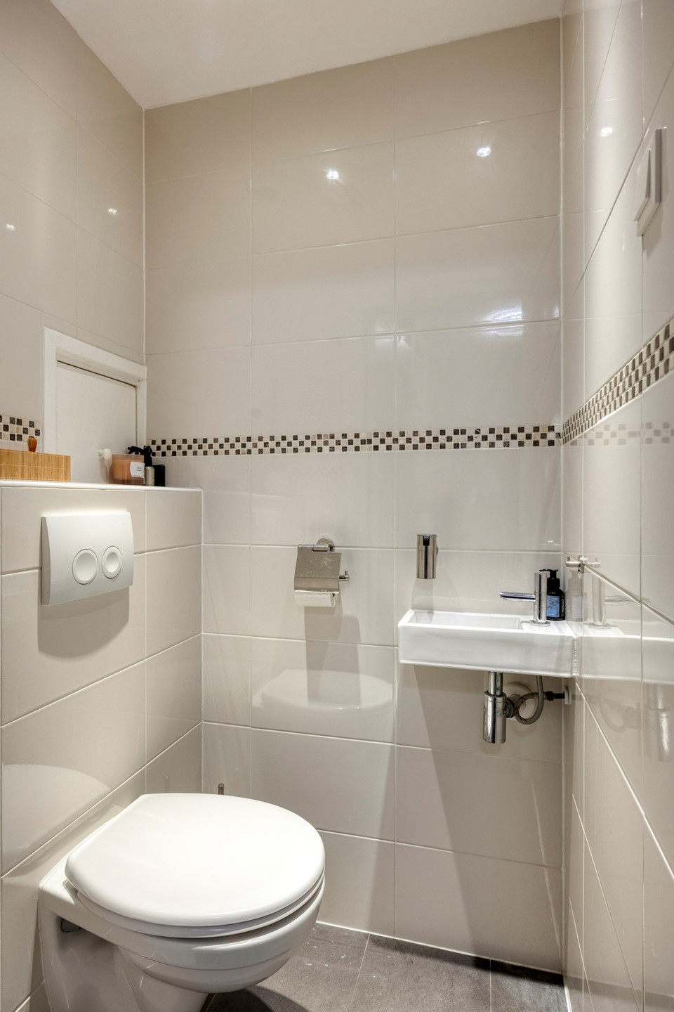 Appartement te koop: Schubertplantsoen 34, Voorschoten