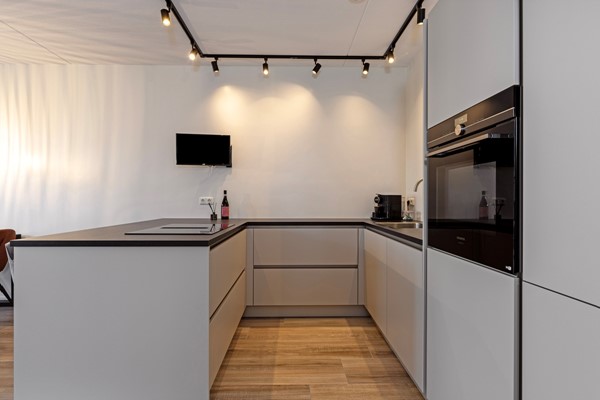 Medium property photo - Kronehoefstraat 17K, 5612 HK Eindhoven