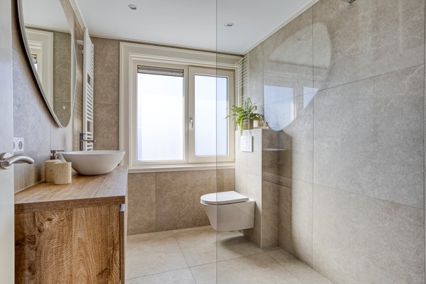 Medium property photo - Van Riebeekstraat 94, 7535 ZL Enschede