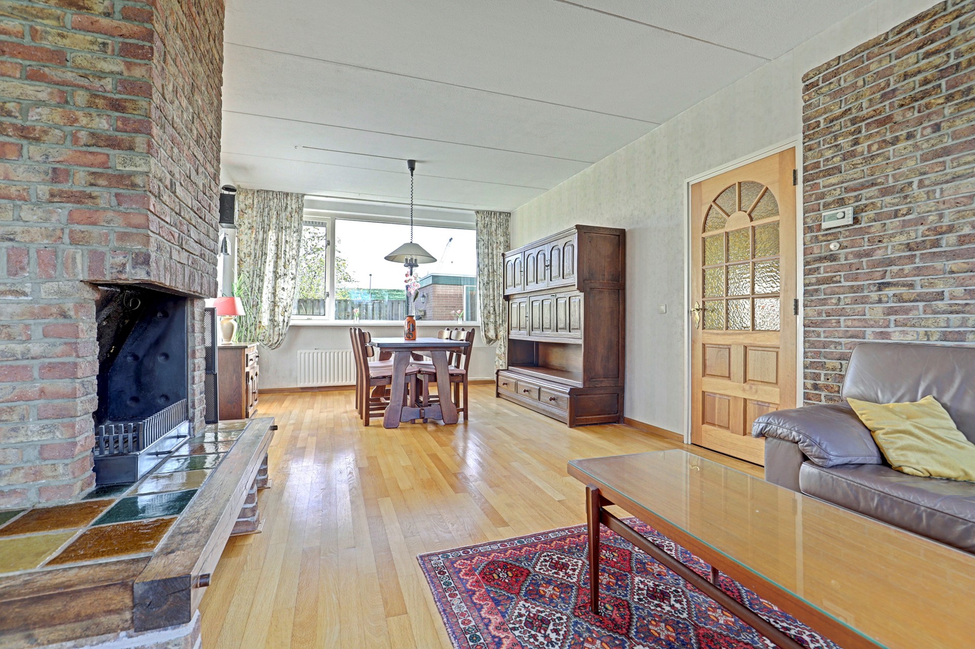 Tussenwoning te koop: Abraham Kuypersingel 4, Zwijndrecht