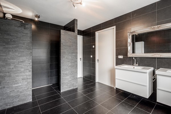 Medium property photo - Schuifknoop 27, 1319 GE Almere