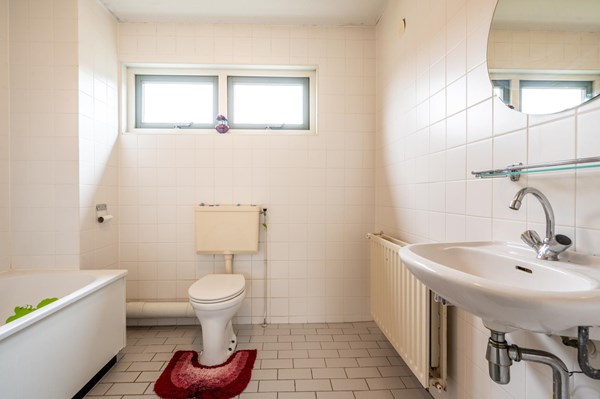 Medium property photo - Kamperfoeliestraat 3, 1338 VM Almere