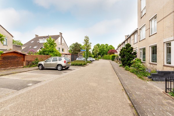 Medium property photo - Bleyenbeekstraat 21, 1333 XB Almere