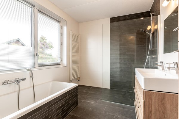 Medium property photo - Ernest Shackletonstraat 14, 1363 KD Almere