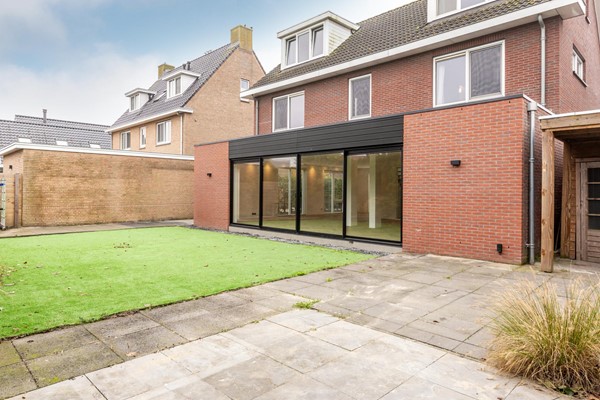 Medium property photo - Ernest Shackletonstraat 14, 1363 KD Almere