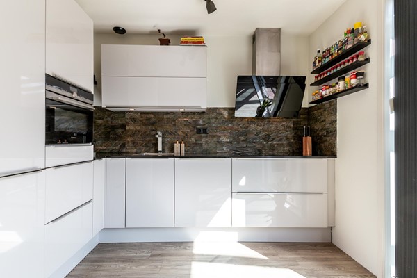 Medium property photo - Brunssumstraat 16, 1324 MJ Almere