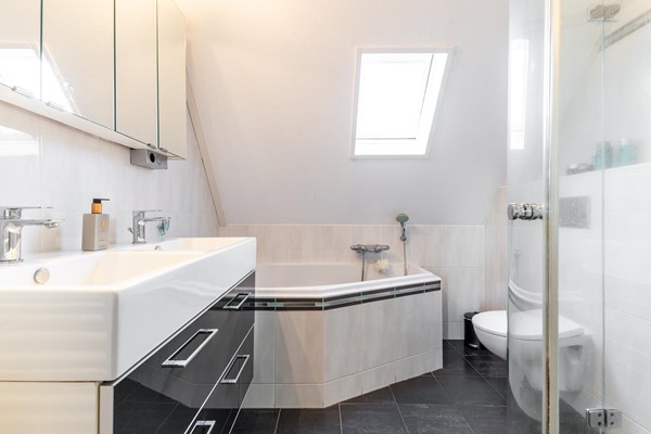 Medium property photo - Brunssumstraat 16, 1324 MJ Almere