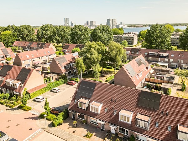 Medium property photo - Brunssumstraat 16, 1324 MJ Almere