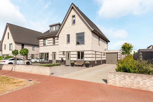 Te koop: Parnassialaan 152, 8245HD Lelystad