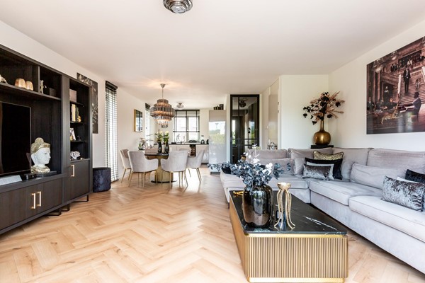 Te koop: Parnassialaan 152, 8245HD Lelystad