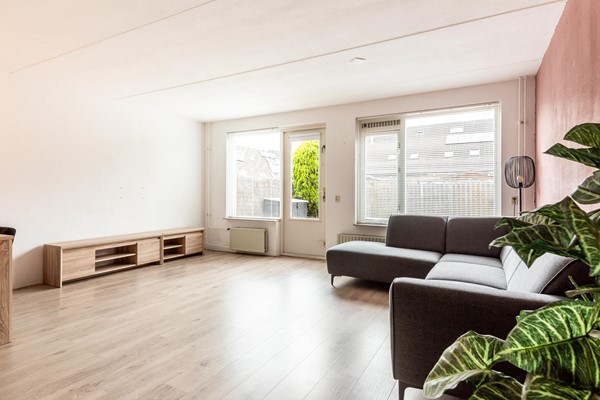 Medium property photo - P.J.H. Cuypersstraat 24, 1333 PB Almere