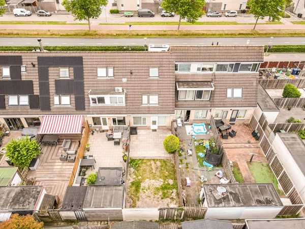 Medium property photo - P.J.H. Cuypersstraat 24, 1333 PB Almere