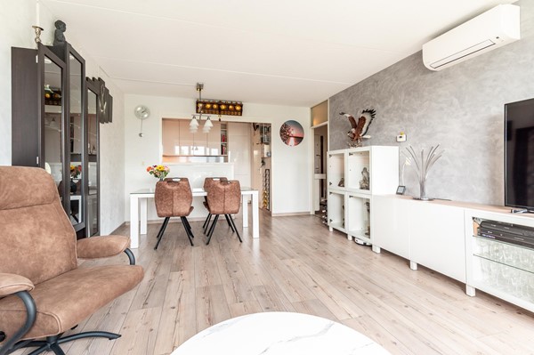 Medium property photo - Urkwal 35, 1324 HN Almere
