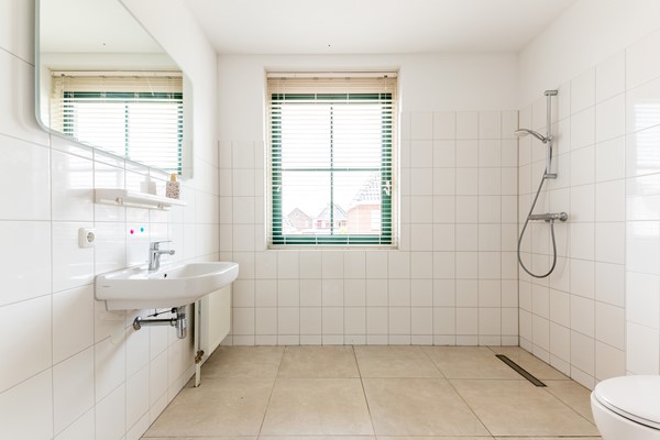 Medium property photo - Kamerlingh Onnesstraat 53, 1341 BX Almere