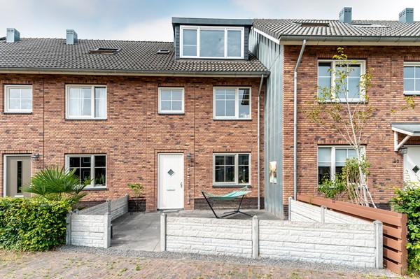 Medium property photo - Marie Curiestraat 32, 1341 BM Almere
