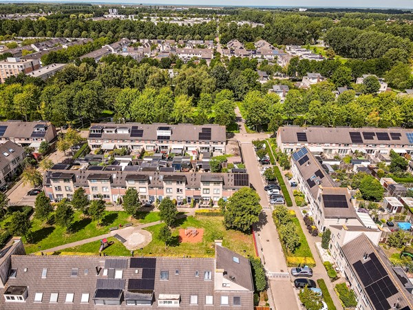 Medium property photo - Heerenbeekplantsoen 6, 1333 XG Almere