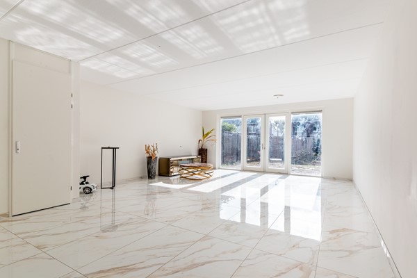 Medium property photo - Nobellaan 62, 1341 BJ Almere