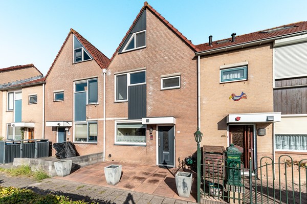 Onder bod: Gipskruidweg 186, 1313CX Almere