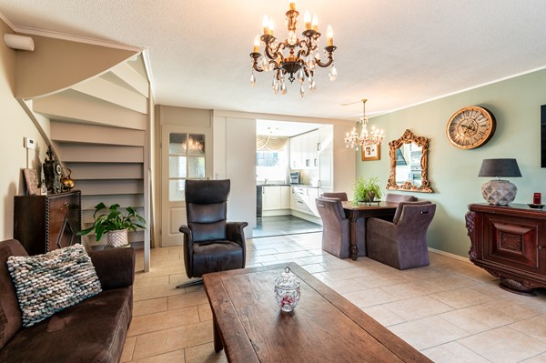 Medium property photo - Gipskruidweg 186, 1313 CX Almere