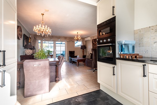 Medium property photo - Gipskruidweg 186, 1313 CX Almere