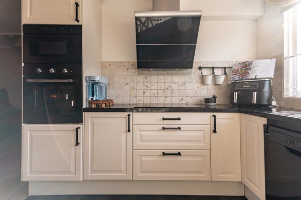 Medium property photo - Gipskruidweg 186, 1313 CX Almere