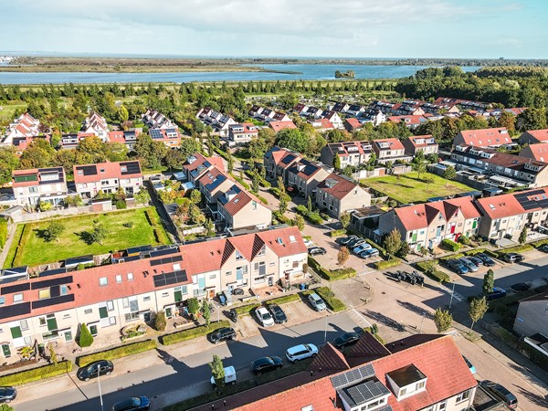 Medium property photo - Gipskruidweg 186, 1313 CX Almere
