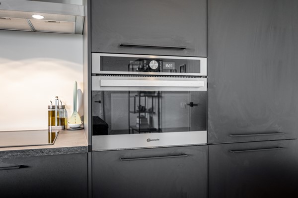 Medium property photo - Louis Armstrongweg 60D, 1311 RK Almere