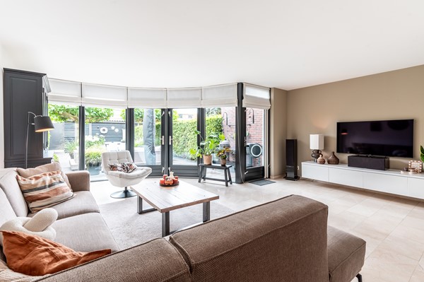 Medium property photo - Valetaweg 94, 1326 MD Almere