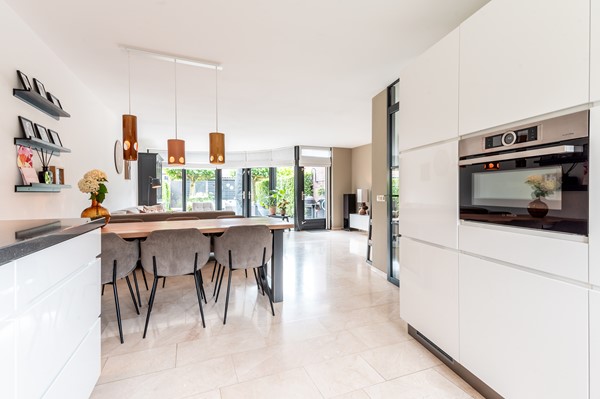 Medium property photo - Valetaweg 94, 1326 MD Almere