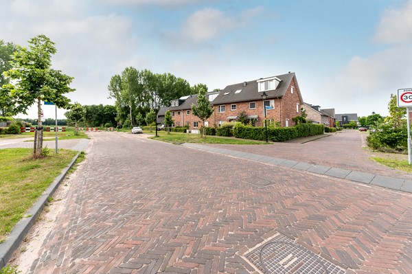 Medium property photo - Marie Curiestraat 32, 1341 BM Almere