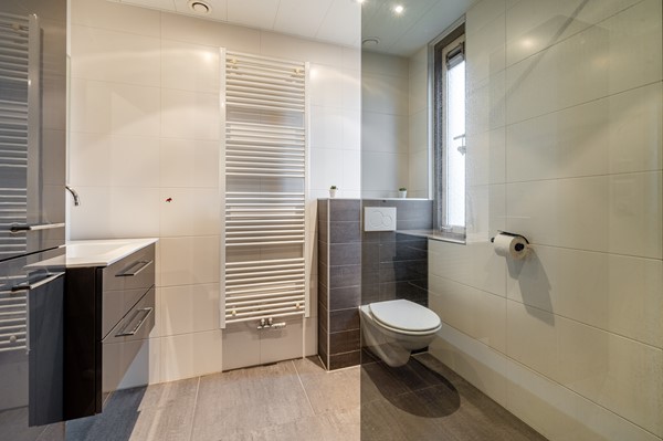 Medium property photo - L.C. van der Vlugtstraat 60, 1333 MP Almere