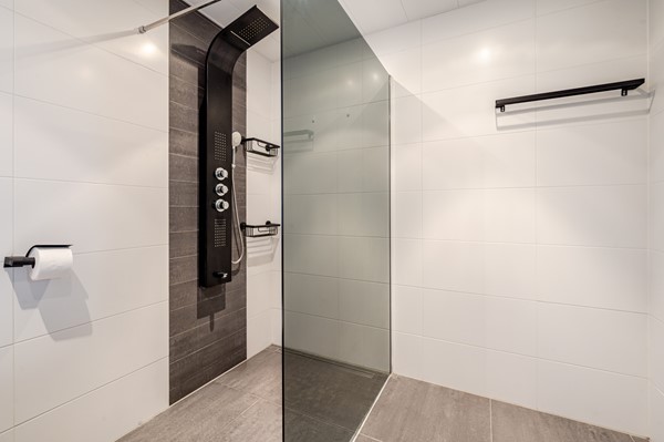 Medium property photo - L.C. van der Vlugtstraat 60, 1333 MP Almere