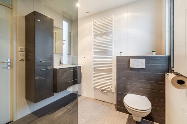 Medium property photo - L.C. van der Vlugtstraat 60, 1333 MP Almere