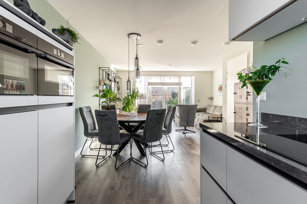 Medium property photo - Anna Maria Van Schurmanlaan 84, 1349 BC Almere