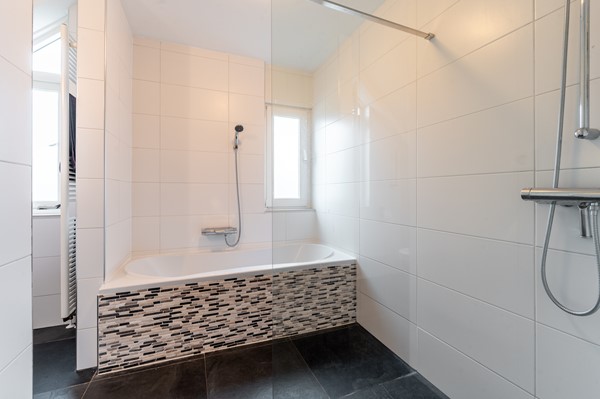 Medium property photo - Schönbergweg 31, 1323 GR Almere