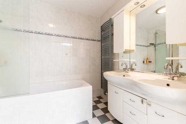 Medium property photo - Raoul Dufystraat 7, 1328 PE Almere