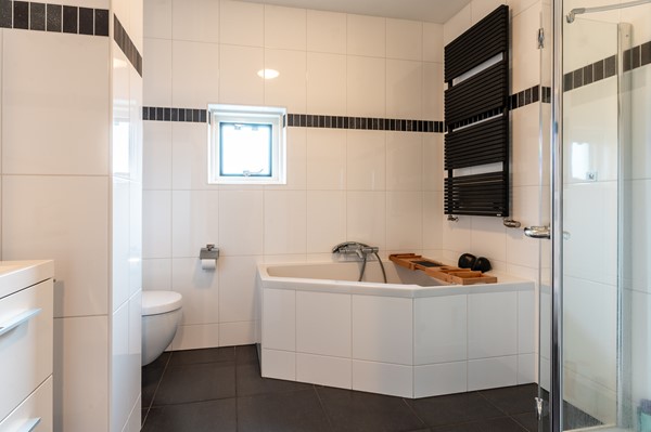 Medium property photo - Hendrik IJzerbrootlaan 15, 1336 LH Almere