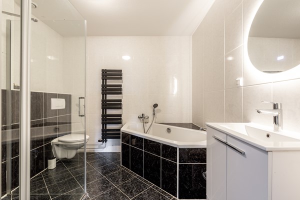 Medium property photo - Poëziestraat 376, 1321 DP Almere