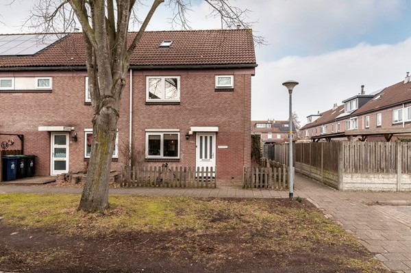 Medium property photo - Korianderweg 22, 1314 JJ Almere