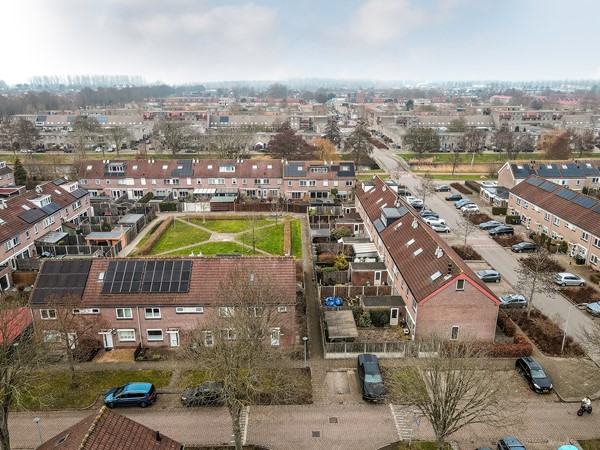 Medium property photo - Korianderweg 22, 1314 JJ Almere