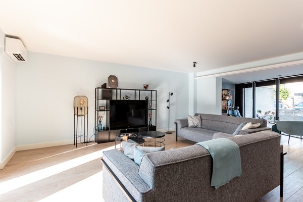 Medium property photo - Esdoornplantsoen 32, 1326 BX Almere