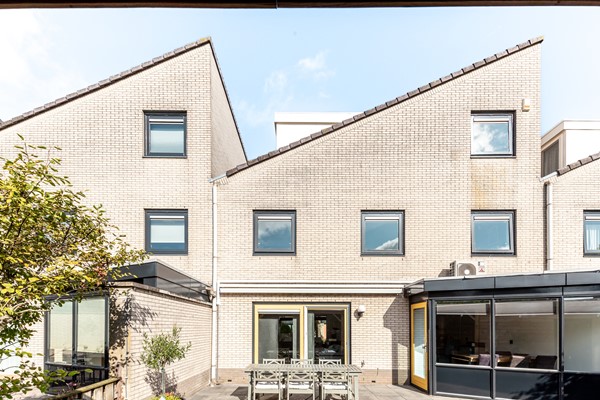 Medium property photo - Esdoornplantsoen 32, 1326 BX Almere