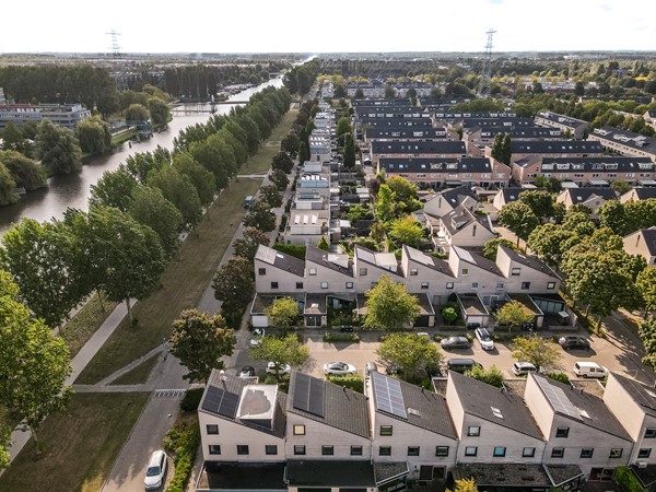 Medium property photo - Esdoornplantsoen 32, 1326 BX Almere