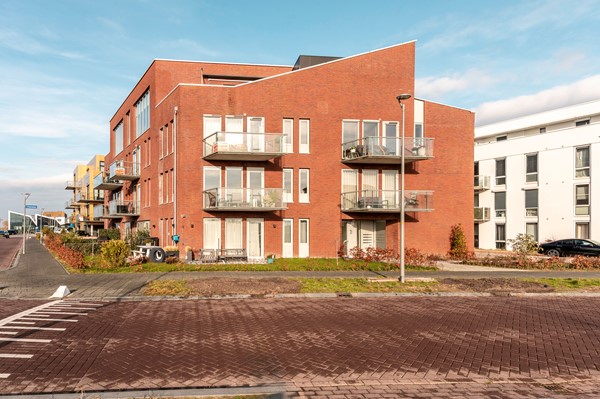 Medium property photo - Amerigo Vespucciweg 32, 1363 KJ Almere