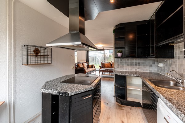 Medium property photo - Esdoornplantsoen 116, 1326 CA Almere